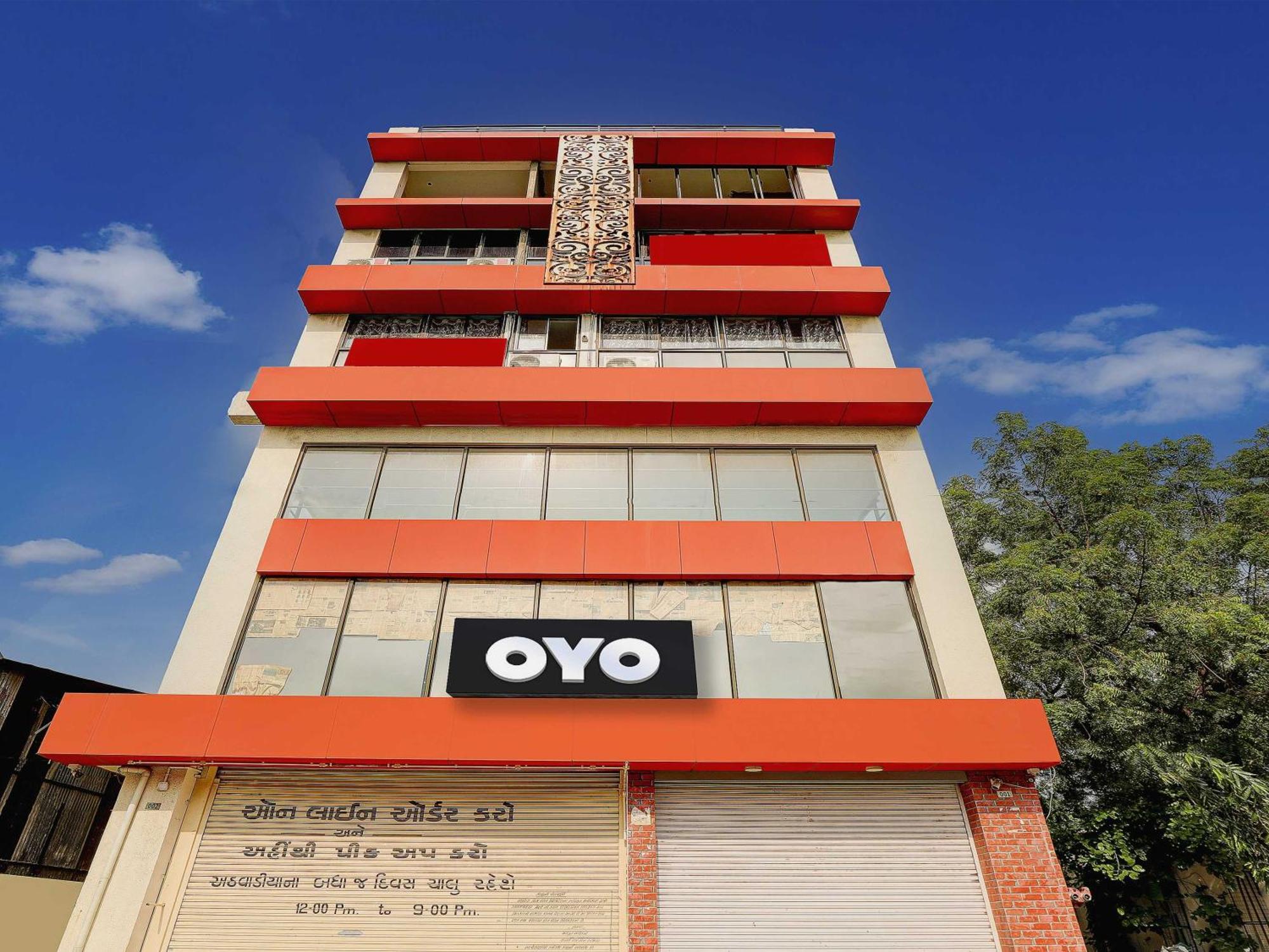 Hotel O Royal Inn Ahmedabad Exterior photo